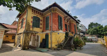 Biệt thự Pháp cổ hơn 100 năm tuổi ở Huế sắp bị tháo dỡ: Công trình đặc biệt với kết cấu bê tông cốt tre hiếm gặp