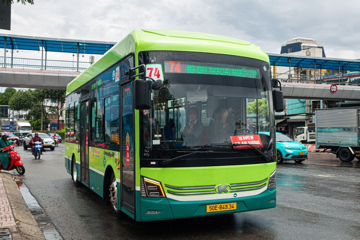 Chuyển đổi xe buýt xăng sang điện trên tuyến 74 và 99, danh tính hãng xe Việt gây bớt ngờ