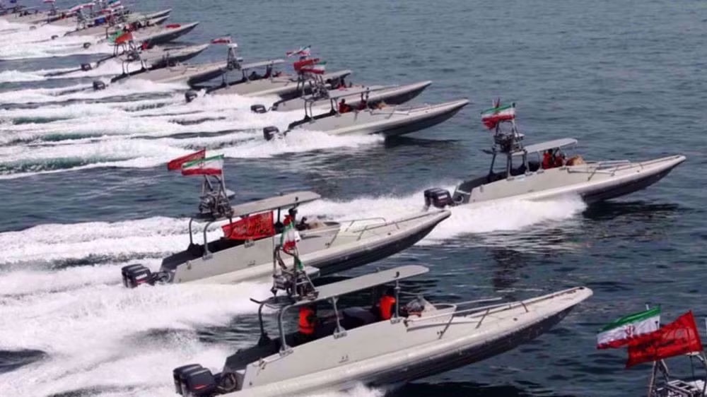 Iran kiểm soát toàn bộ giao thông qua eo biển Hormuz, cảnh báo đáp trả hoạt động can thiệp quân sự - Ảnh 1.