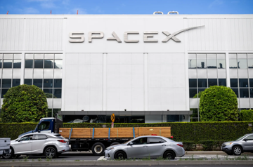 SpaceX của Elon Musk bất ngờ bị đưa vào 'danh sách đen', chuyện gì đây?