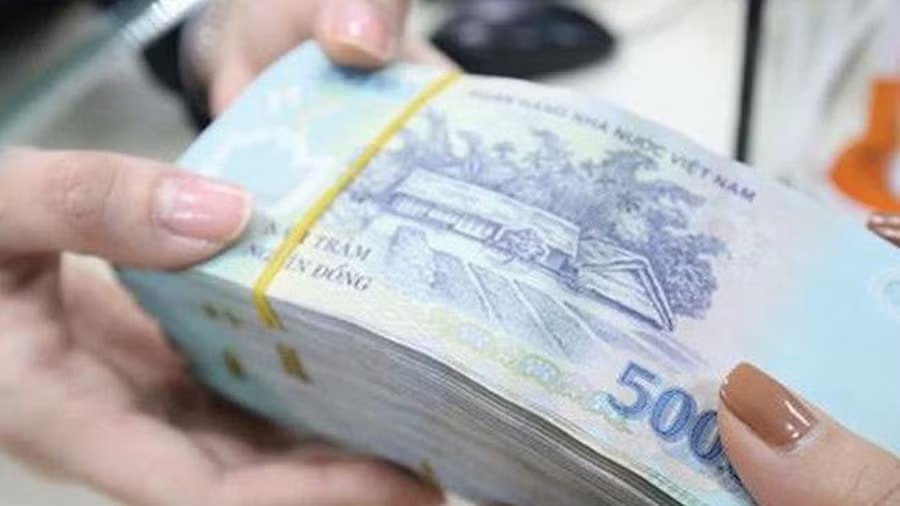 Giao dịch tiền mặt bất ngờ tăng trở lại - Ảnh 1.