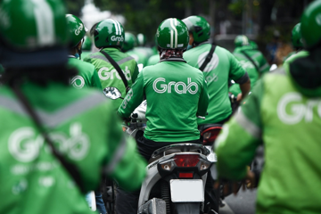 Grab báo lãi gấp 12 lần cùng kỳ, bất chấp giá xăng dầu leo thang
