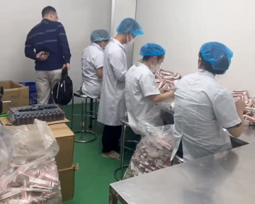 Khởi tố nam Giám đốc công ty sản xuất hàng chục nghìn chai dung dịch vệ sinh phụ nữ giả