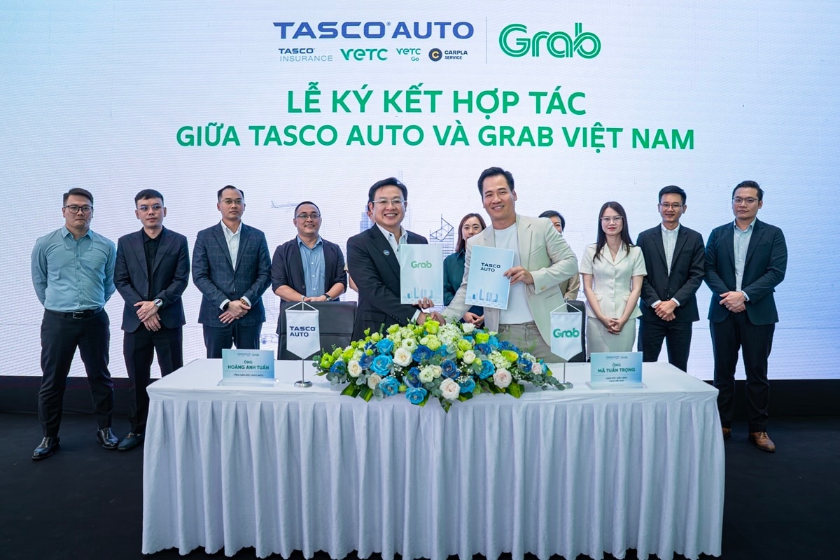 1. Ký kết Tasco Auto & Grab