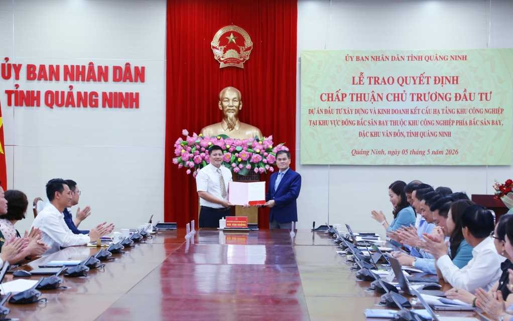Hình ảnh tại buổi lễ. Nguồn ảnh: UBND tỉnh Quảng Ninh Hình ảnh tại buổi lễ. Nguồn ảnh: UBND tỉnh Quảng Ninh