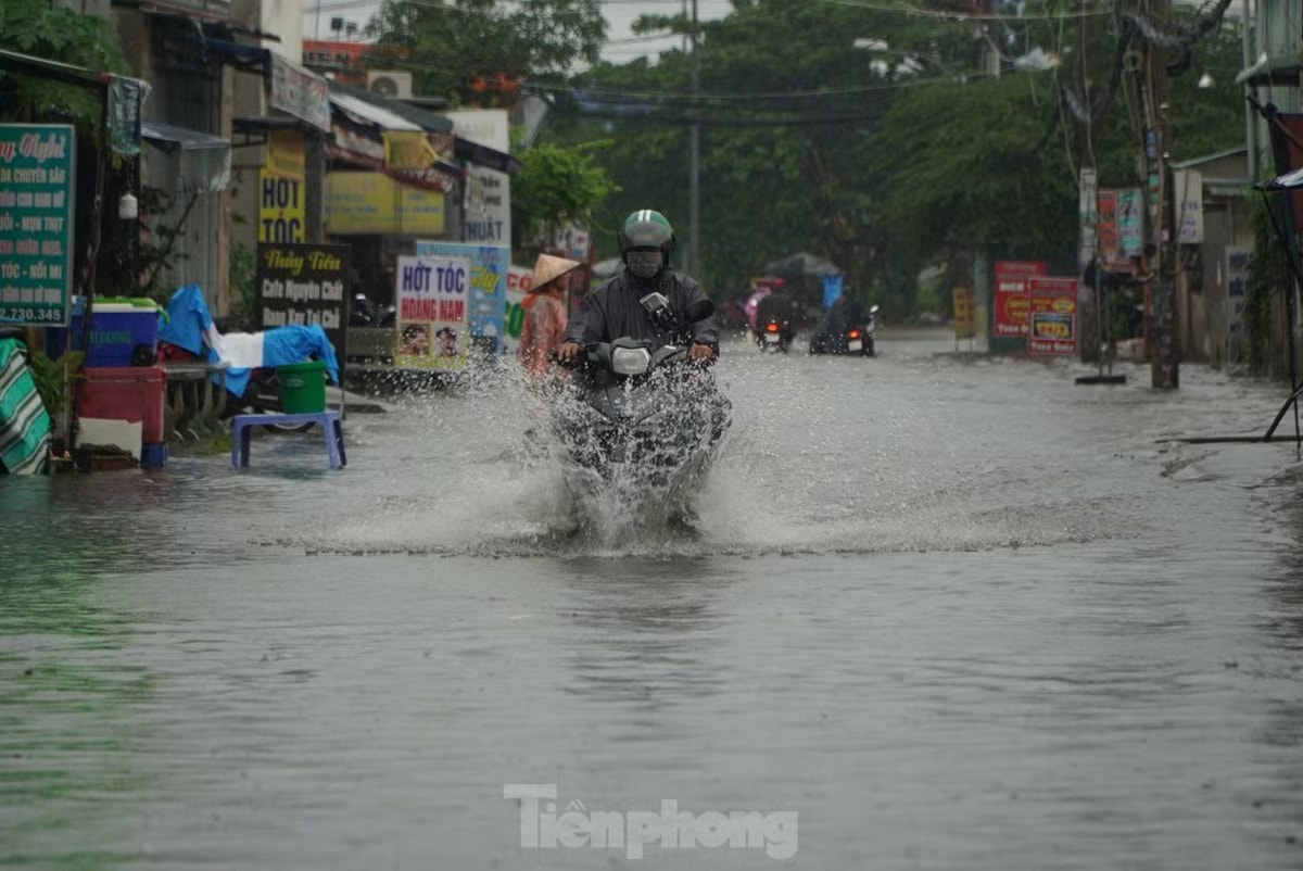 Nam Bộ, Tây Nguyên có thể đón mưa dông, cục bộ có mưa to trong chiều tối và tối nay. Nam Bộ, Tây Nguyên mưa to vào chiều tối - Ảnh 1.