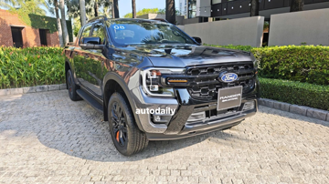 Ford Ranger có thêm bản máy V6 mạnh 250 mã lực về Việt Nam, sẵn sàng 'nuốt' mọi địa hình, liệu có khiến Hilux, Triton 'run rẩy'?