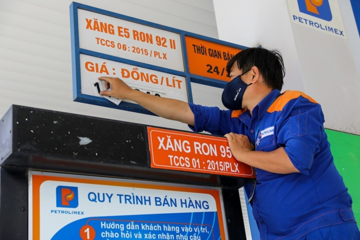 Giá dầu diesel giảm bắt đầu từ 15h chiều nay