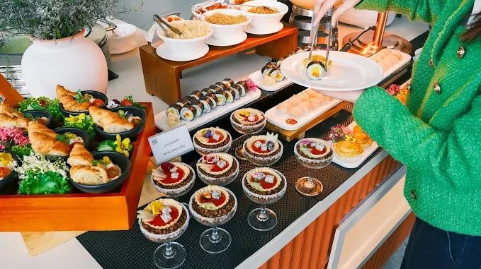 Việt Nam vừa sở hữu phòng chờ thương gia tốt nhất châu Á, thuộc nhà ga sân bay lớn bậc nhất cả nước- Ảnh 4. Việt Nam vừa sở hữu phòng chờ thương gia tốt nhất châu Á, thuộc nhà ga sân bay lớn bậc nhất cả nước- Ảnh 4.