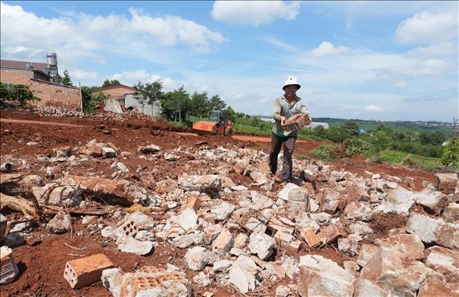 Việt Nam chính thức triển khai tuyến cao tốc gần 18.000 tỷ giúp rút ngắn quãng đường Đà Lạt - TP. HCM sau gần 1 năm chờ đợi- Ảnh 1. Việt Nam chính thức triển khai tuyến cao tốc gần 18.000 tỷ giúp rút ngắn quãng đường Đà Lạt - TP. HCM sau gần 1 năm chờ đợi- Ảnh 1.