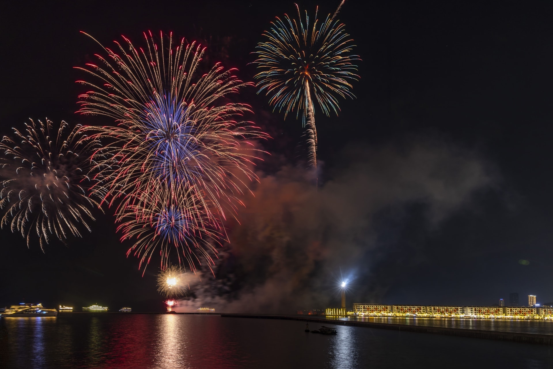 phao-hoa-vui-fest-ha-long (2)