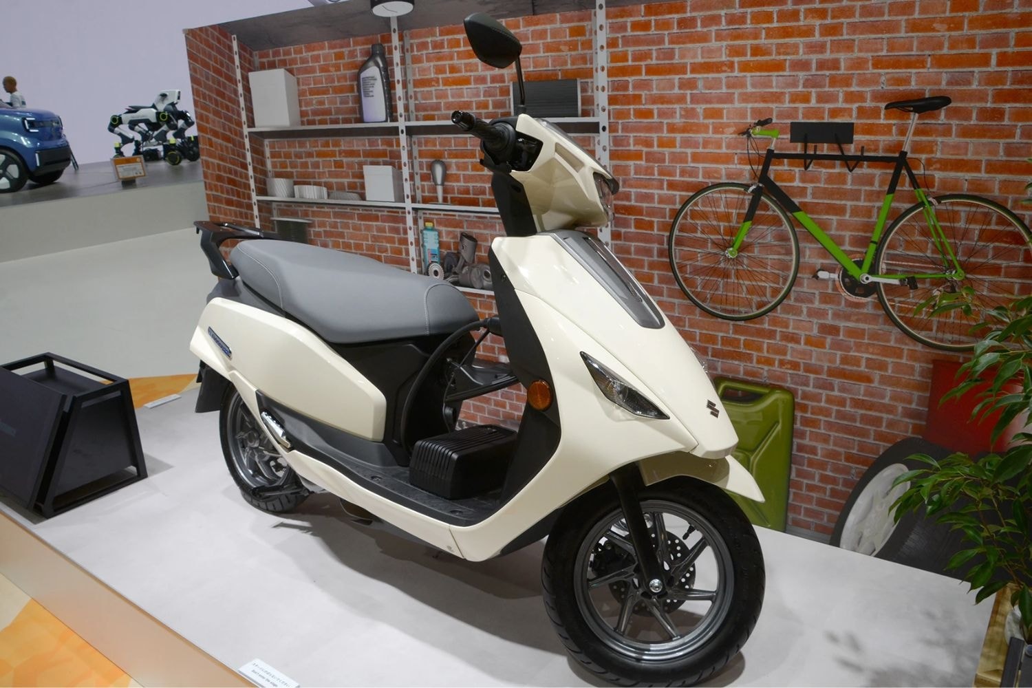 Suzuki e-Address 1