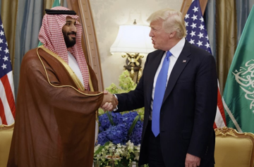 Phía sau quyết định đột ngột của Tổng thống Trump ở eo biển Hormuz