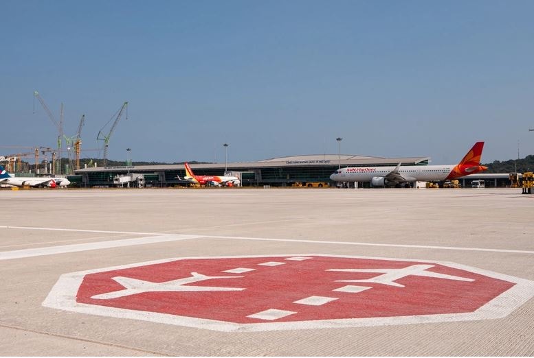 Sân bay 'Changi thứ 2' được vận hành theo mô hình chưa từng có tiền lệ ở Việt Nam điều chỉnh quy hoạch, sẵn sàng cho APEC 2027- Ảnh 1. Sân bay 'Changi thứ 2' được vận hành theo mô hình chưa từng có tiền lệ ở Việt Nam điều chỉnh quy hoạch, sẵn sàng cho APEC 2027- Ảnh 1.