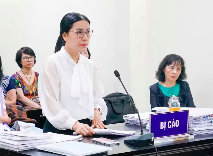 Một quy định dùng làm căn cứ buộc tội cựu Hiệu trưởng Nguyễn Thị Bình bị kết luận là trái luật - Ảnh 1.