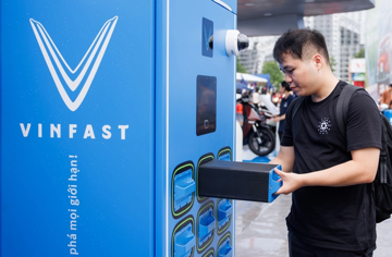 Người dùng VinFast sắp hưởng lợi lớn: 3.000 tủ đổi pin ồ ạt đổ bộ hệ thống PVOIL