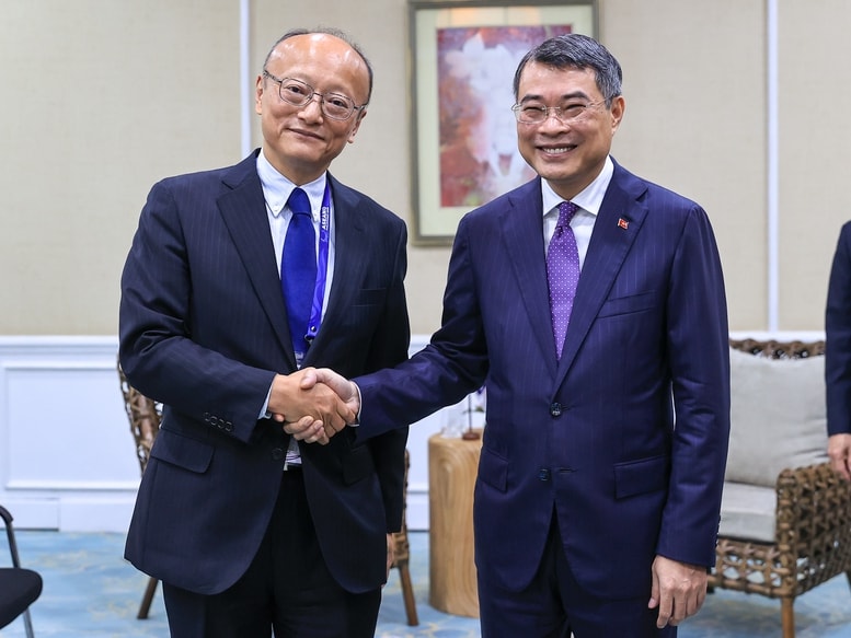 Hình ảnh, vị thế, vai trò Việt Nam với ASEAN trong một thế giới biến động- Ảnh 8. Hình ảnh, vị thế, vai trò Việt Nam với ASEAN trong một thế giới biến động- Ảnh 8.