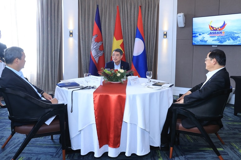 Hình ảnh, vị thế, vai trò Việt Nam với ASEAN trong một thế giới biến động- Ảnh 9. Hình ảnh, vị thế, vai trò Việt Nam với ASEAN trong một thế giới biến động- Ảnh 9.