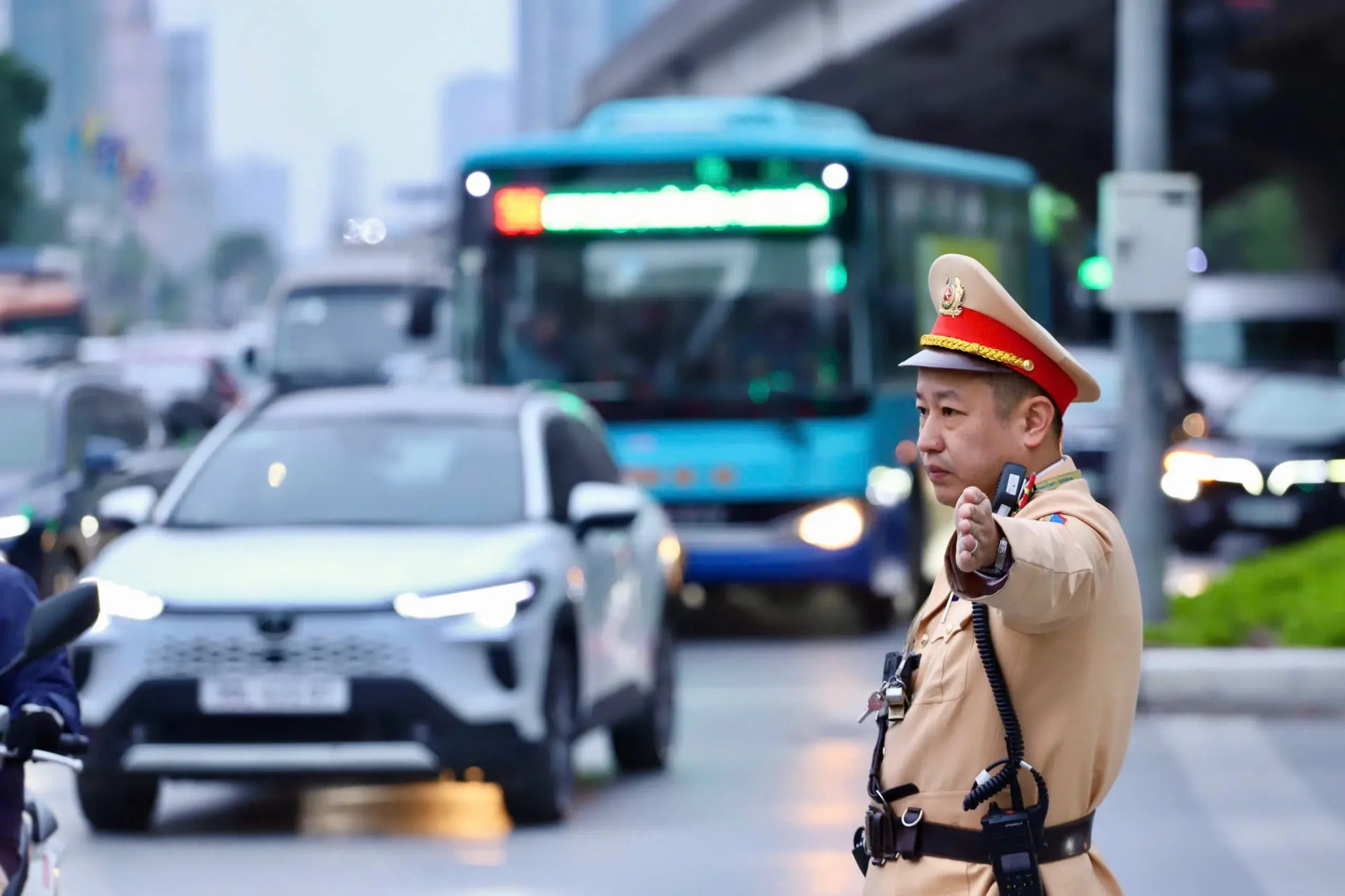 CSGT Hà Nội triển khai lực lượng phục vụ sơ duyệt, diễn tập phương án bảo vệ Đại hội XIV