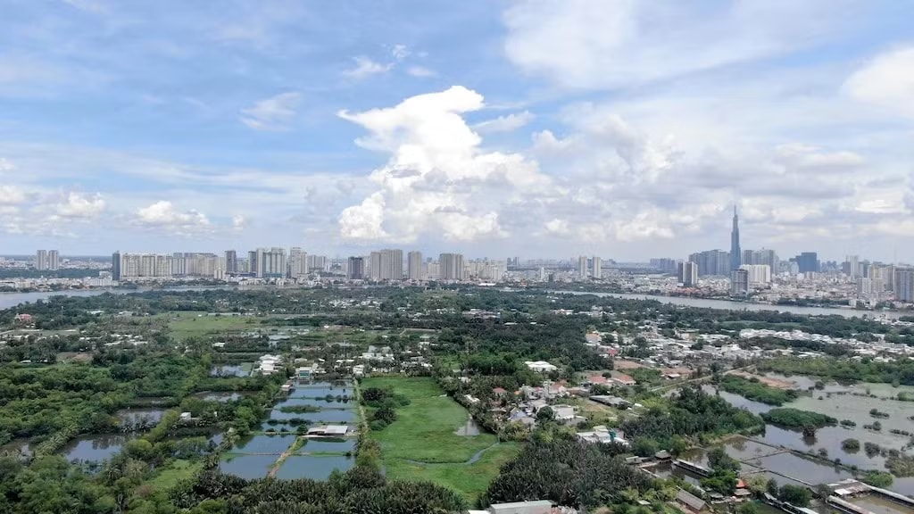 Bắt đầu bồi thường, tái định cư cho KĐT 'treo' lâu đời nhất TPHCM - Ảnh 1.