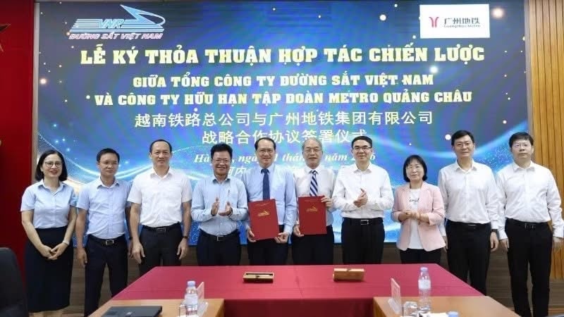 Đường sắt Việt Nam bắt tay đối tác 35 năm tuổi đang sở hữu 1.500km đường sắt đô thị của Trung Quốc - Ảnh 1.
