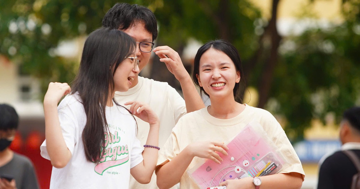 Chi tiết đề thi Ngữ văn, cập nhật giải đề sớm nhất