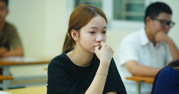 Đề Ngữ văn Tốt nghiệp THPT gây tranh cãi