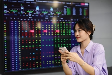 Đề xuất doanh nghiệp không khắc phục được điều kiện đại chúng sau 1 năm sẽ phải làm thủ tục hủy tư cách theo quy định