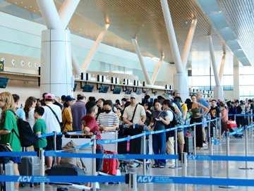 Hàng triệu hành khách, đặc biệt là trẻ em có thể tiết kiệm khoản lớn chi phí khi đi máy bay nhờ thay đổi từ 1/7