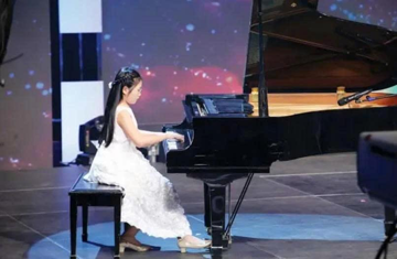 'Thần đồng piano' nhận học bổng gần 5 tỷ đồng của Mỹ, nổi tiếng từ năm 4 tuổi, 10 tuổi đã sở hữu loạt giải thưởng quốc tế danh giá
