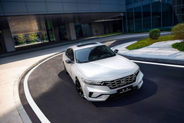 Lộ ảnh sedan 'con cưng' của Honda trước ngày ra mắt: Diện mạo sắc sảo và cao cấp, bổ sung loạt tiện nghi