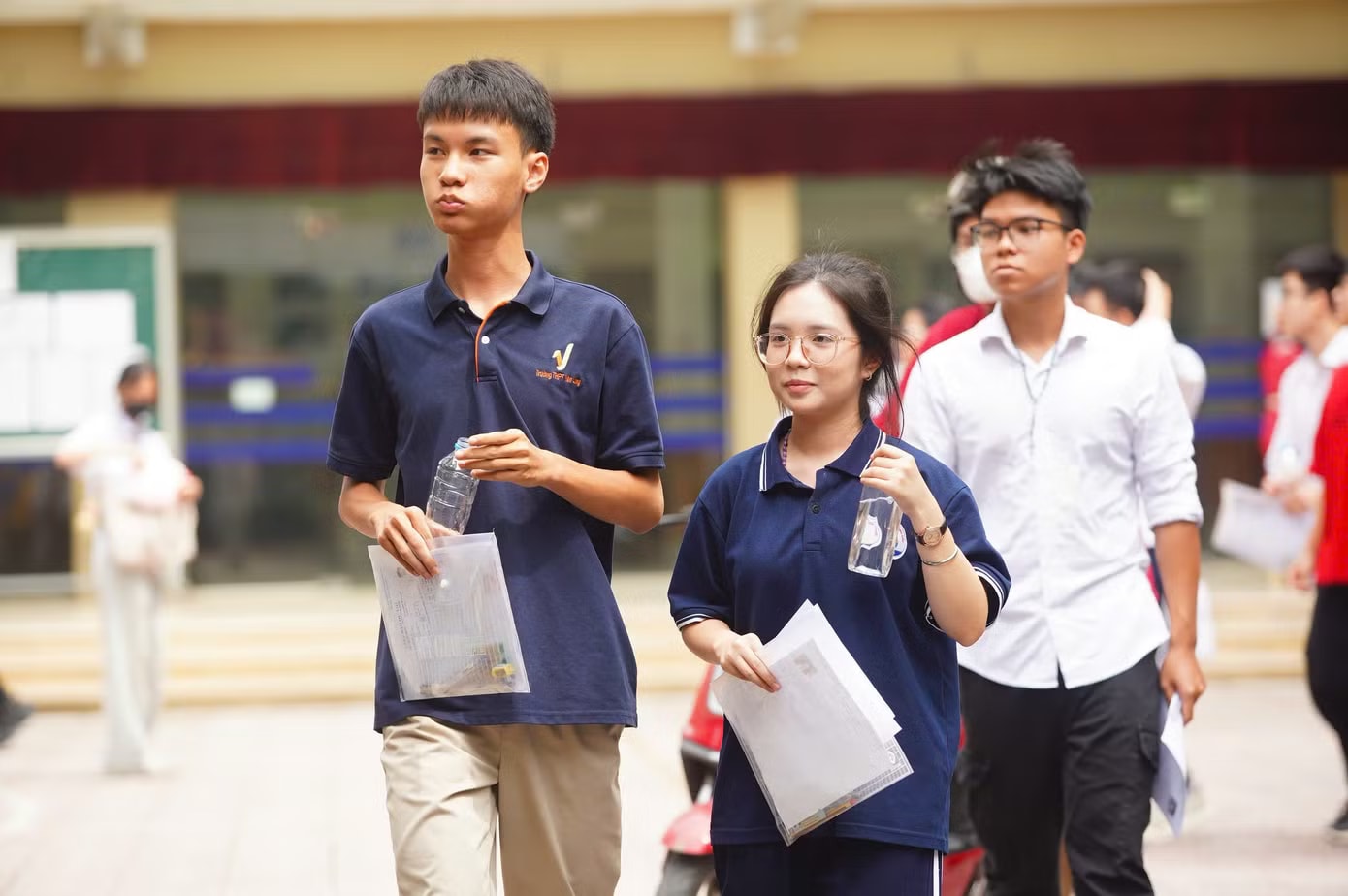 Thí sinh tham dự kỳ thi Tốt nghiệp năm 2026. (ảnh: Duy Phạm) Đề thi và cập nhật đáp án các mã đề môn Địa lý tốt nghiệp THPT - Ảnh 1.