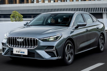 Mẫu sedan hybrid của hãng xe có bán tại Việt Nam phá kỷ lục Guinness: Đổ 2 lít xăng chạy hơn 100 km, đưa công nghệ AI lên xe ô tô
