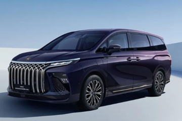 Ra mắt mẫu xe MPV 7 chỗ: Động cơ hybrid tầm hoạt động 1.300km, ngập công nghệ , bệ vệ tựa Toyota Alphard giá chưa tới 700 triệu