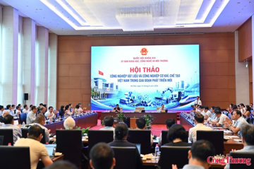 Việt Nam định hình 3 nhóm vật liệu chiến lược: Hòa Phát, THACO, PTSC,... đón cơ hội lớn