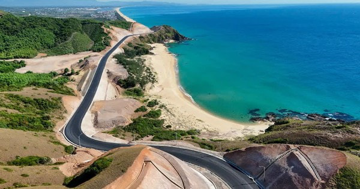 Cung đường biển đẹp bậc nhất miền Trung dần thành hình: Dài 115km, có đoạn đèo với cảnh quan núi - biển ấn tượng