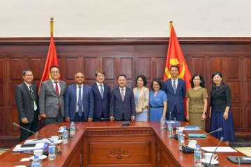 Giám đốc Ngân hàng Phát triển Châu Á đến Việt Nam, trao đổi định hướng hợp tác trong giai đoạn mới
