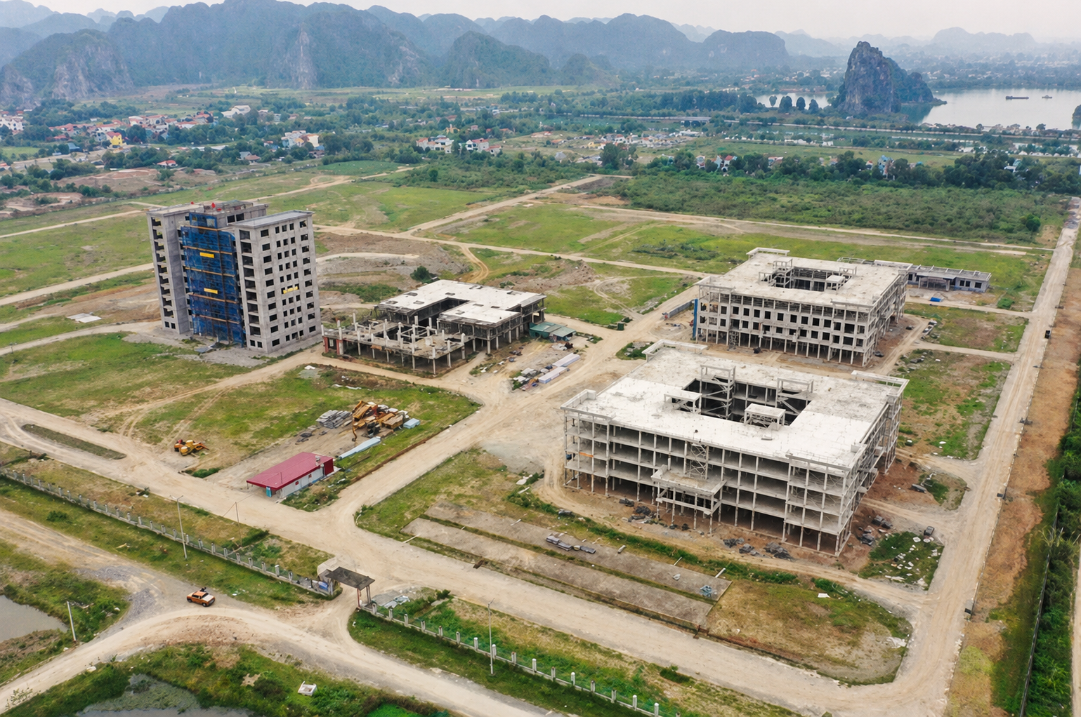 ChatGPT Image 10_22_16 16 thg 6, 2026