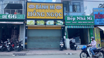 Lần thứ 3 bánh mì Hồng Ngọc bị nghi gây ngộ độc, hàng chục người nhập viện