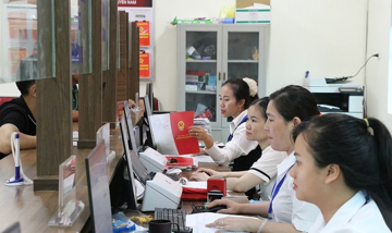 Mỗi người đi làm được nhận 4.500.000 đồng và hỗ trợ tiền ăn, ai được hưởng và điều kiện cụ thể là gì?