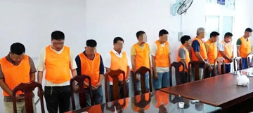 Phòng Cảnh sát hình sự triệu tập 14 đối tượng, tịch thu 14 điện thoại di động cùng nhiều tài liệu
