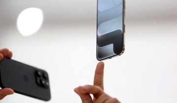 Sắp tăng giá iPhone