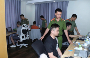 23 người nước ngoài lập room chứng khoán, dụ đầu tư USDT rồi thao túng 'sàn' chiếm đoạt tiền