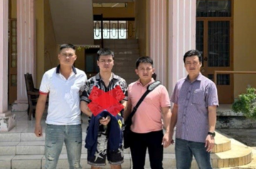 Bắt khẩn cấp Nguyễn Trung Đức, SN 2002 ngay tại cửa khẩu
