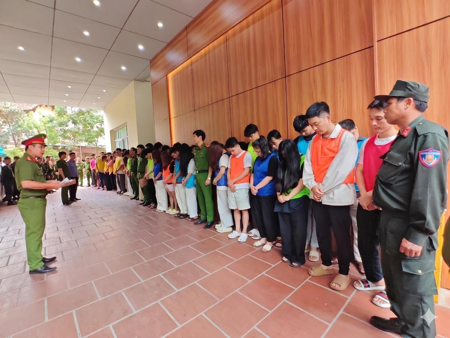 Công an Hà Nội khám xét 196 địa điểm, xác minh hơn 2.700 tỷ đồng liên quan đến các 'hợp đồng kỳ nghỉ' - Ảnh 1.