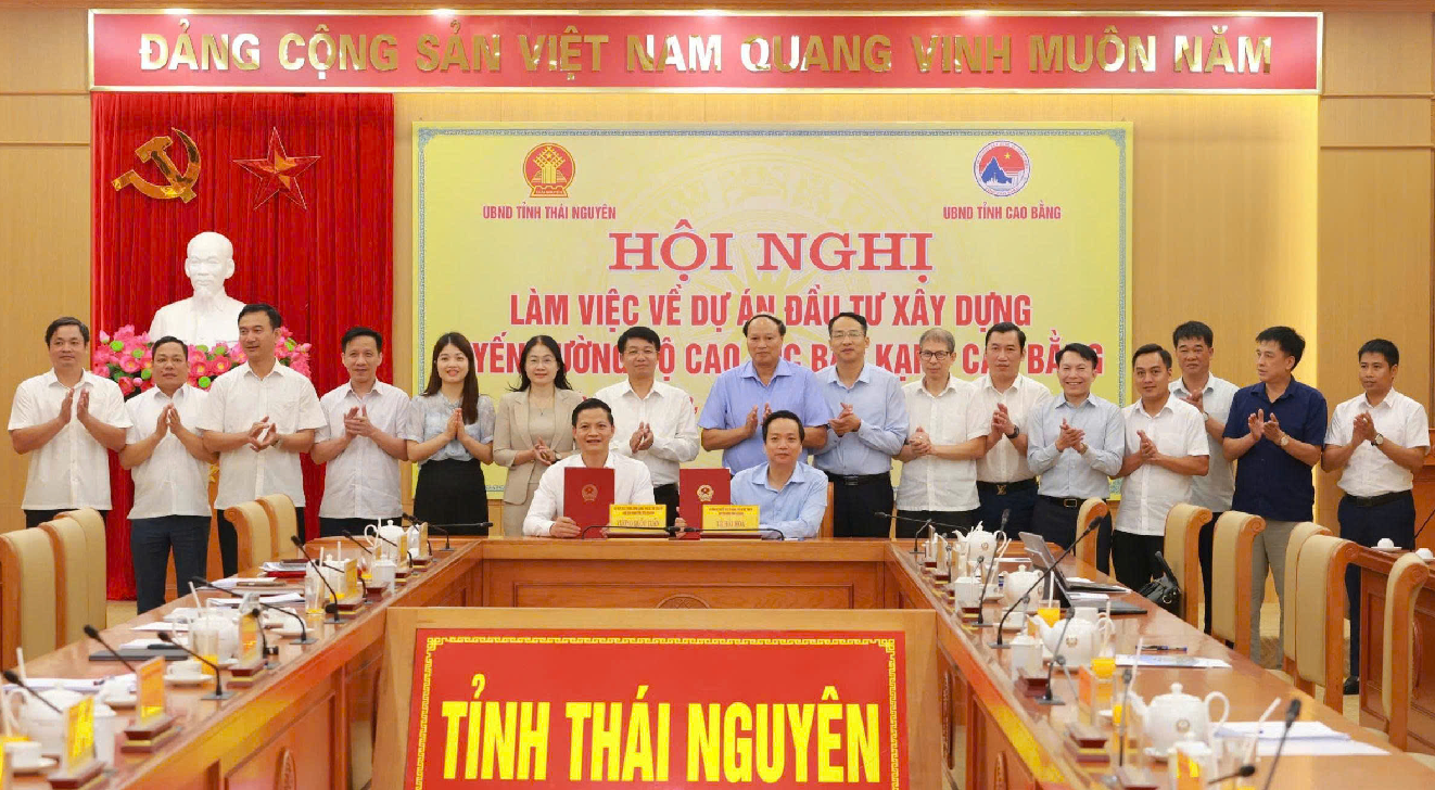 Tăng tốc triển khai khởi công cao tốc gần 30.000 tỷ nối thông Thủ đô của Việt Nam với Trung Quốc- Ảnh 1.