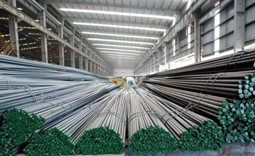 Giá thép xây dựng đi ngang giữa chu kỳ phục hồi: Vì sao sản lượng tăng mạnh nhưng doanh nghiệp chưa dễ 'ăn dày'?