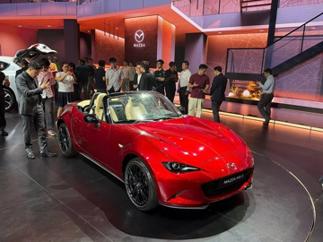 Mẫu xe vừa ra mắt tại Việt Nam hóa ra là 'vua xe mui trần', bán gần 28.000 chiếc trong năm 2025