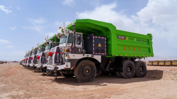 Phát hiện Trung Quốc chế tạo 290 'quái vật điện' nặng 140 tấn thay pin trong 4 phút, vận hành liên tục tại mỏ kẽm khổng lồ