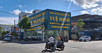 Đình chỉ 4 cơ sở nha khoa hoạt động 'chui'